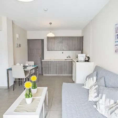 So10 Apartment *